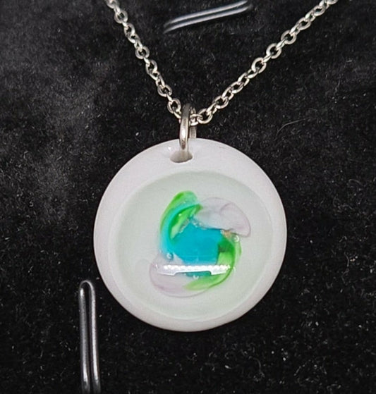 EXCLUSIVE: Verdant Current Glass Pendant