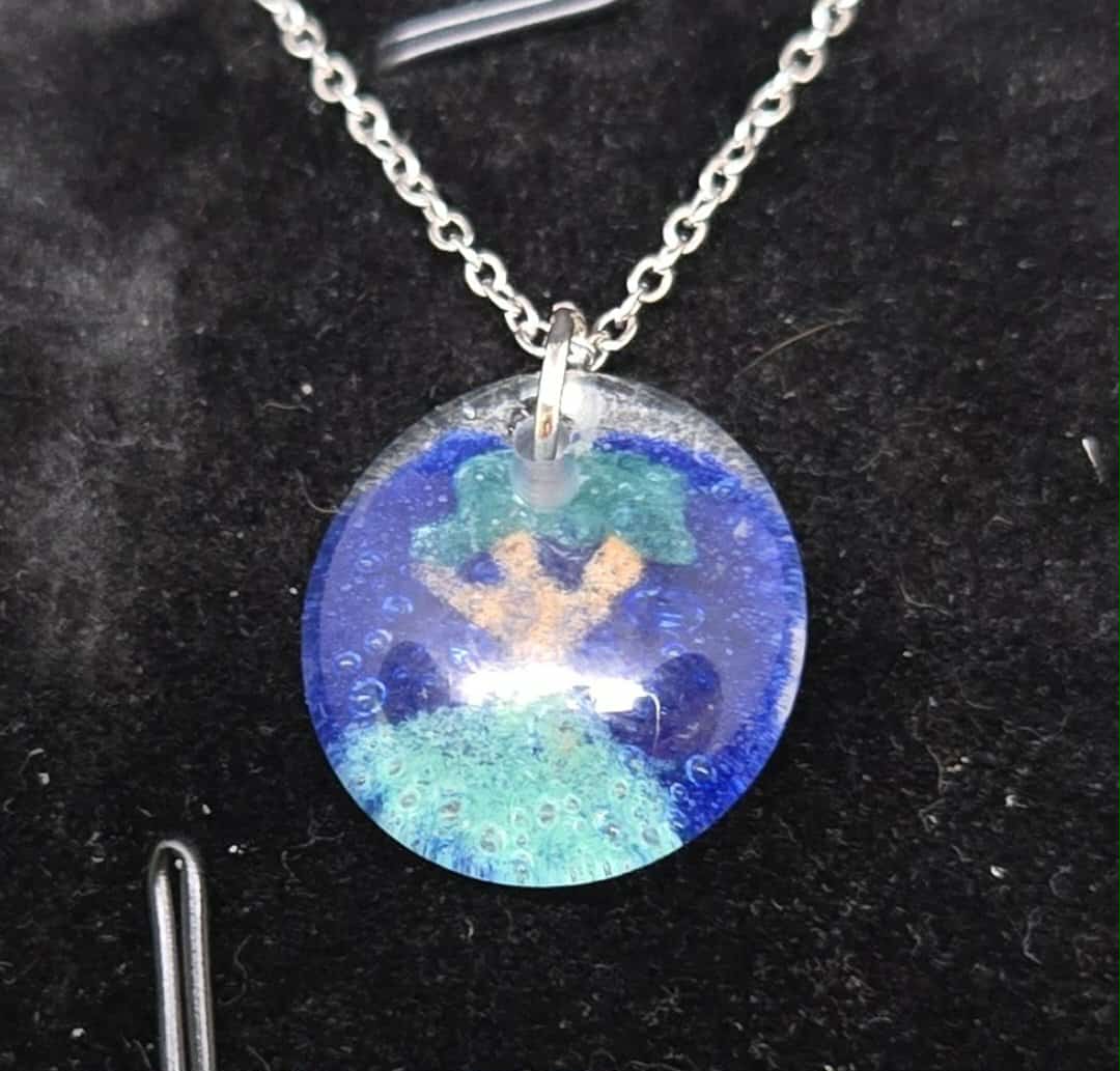 EXCLUSIVE: Whispering Hills Mini Landscape Pendant